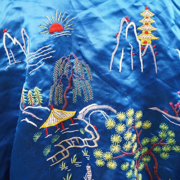 Vintage Golden Dragon Royal Blue Hand Embroidered Silk Robe with Belt Size M - Picture 6 of 15